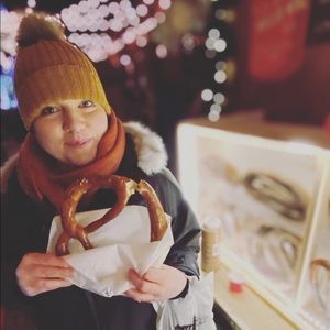 Meet your Posher, Danielle